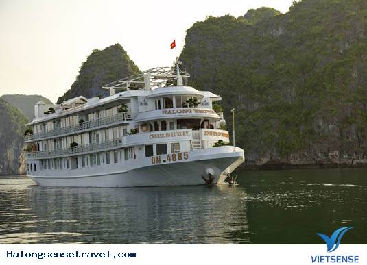 Du Lịch Hạ Long: Vẻ Đẹp Tinh Tế Của Du Thuyền Emotion 4 sao - Ảnh 2 Du Lịch Hạ Long: Vẻ Đẹp Tinh Tế Của Du Thuyền Emotion 4 sao - Ảnh 2
