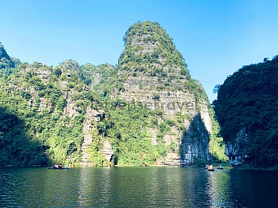Khám phá vịnh Hạ Long, Vịnh đẹp nhất thế giới. Khám phá vịnh Hạ Long, Vịnh đẹp nhất thế giới.
