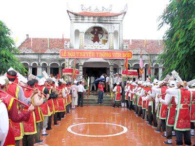 Những Lễ Hội Hấp Dẫn Tại Hạ Long ( P1 ) Những Lễ Hội Hấp Dẫn Tại Hạ Long ( P1 )
