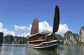 Tàu biển quốc tế 5 sao cùng 1.600 du khách đến thăm Tàu biển quốc tế 5 sao cùng 1.600 du khách đến thăm