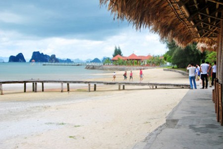 Quảng Ninh Công Nhận Các Bãi Tắm Đạt Chuẩn Quảng Ninh Công Nhận Các Bãi Tắm Đạt Chuẩn