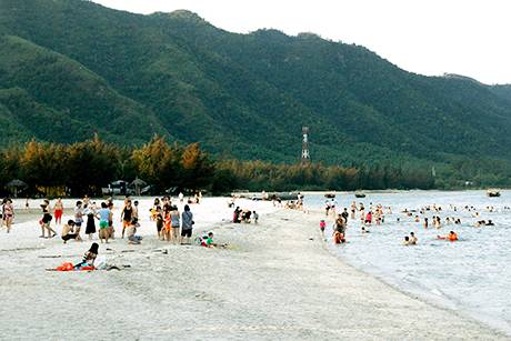Bãi Dài Đón Mùa Khách Mới - Ảnh 1
