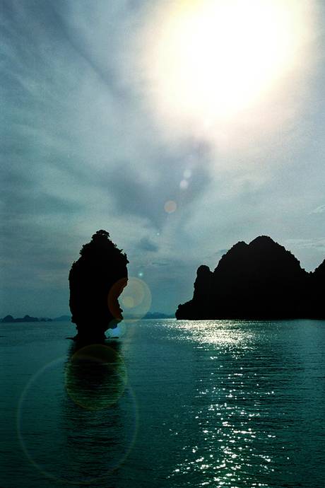 Bình Minh Hạ Long - Ảnh 9