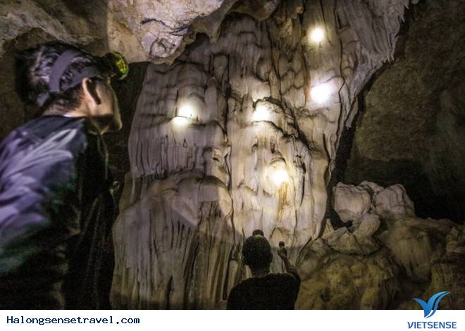 Công bố những hình ảnh về hang động mới trên vịnh Bái Tử Long - Ảnh 10 Công bố những hình ảnh về hang động mới trên vịnh Bái Tử Long - Ảnh 10