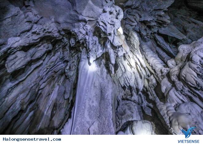 Công bố những hình ảnh về hang động mới trên vịnh Bái Tử Long - Ảnh 9 Công bố những hình ảnh về hang động mới trên vịnh Bái Tử Long - Ảnh 9