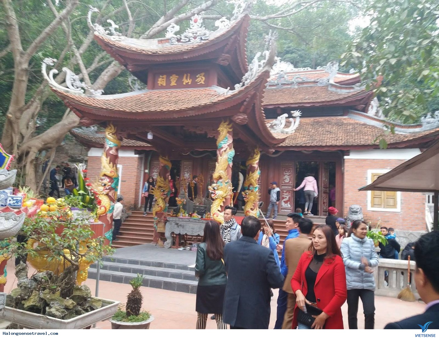 Đền Cô Bé Cửa Suốt - Quảng Ninh - Ảnh 1 Đền Cô Bé Cửa Suốt - Quảng Ninh - Ảnh 1