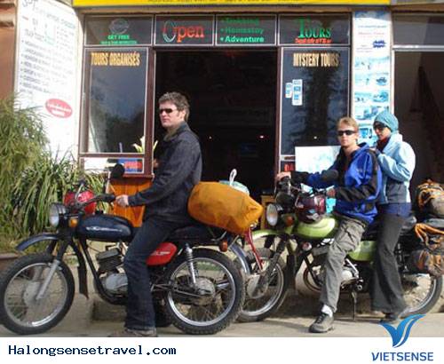 khách thăm quan Nước Ngoài Thiếu Bằng Không Được Thuê Xe - Ảnh 1 khách thăm quan Nước Ngoài Thiếu Bằng Không Được Thuê Xe - Ảnh 1