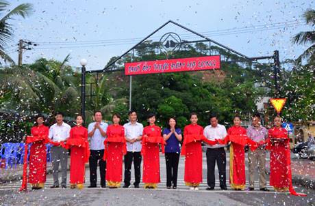 Hạ Long Khai Trương Khu Phố Ẩm Thực Đêm - Ảnh 1 Hạ Long Khai Trương Khu Phố Ẩm Thực Đêm - Ảnh 1