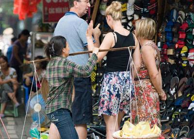 Đường Dây Nóng Dành Cho khách thăm quan Tại Việt Nam - Ảnh 2 Đường Dây Nóng Dành Cho khách thăm quan Tại Việt Nam - Ảnh 2