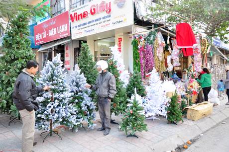 Hạ Long Sôi Động Mùa Noel - Ảnh 1 Hạ Long Sôi Động Mùa Noel - Ảnh 1