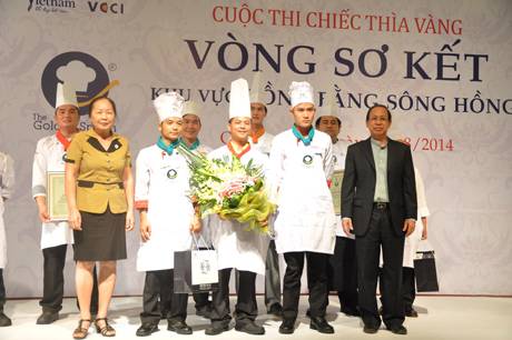Hạ Long Tổ Chức Sơ Kết Cuộc Thi "Chiếc Thìa Vàng 2014" - Ảnh 2 Hạ Long Tổ Chức Sơ Kết Cuộc Thi "Chiếc Thìa Vàng 2014" - Ảnh 2