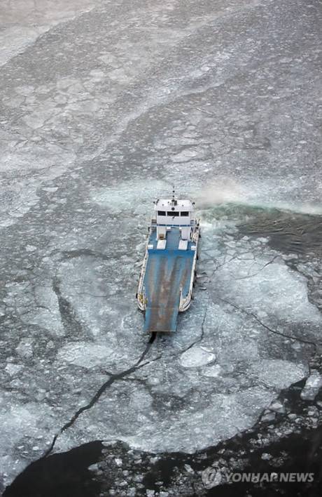 Hình Ảnh Băng Tuyết Bao Phủ Các Quốc Gia Châu Á - Ảnh 4 Hình Ảnh Băng Tuyết Bao Phủ Các Quốc Gia Châu Á - Ảnh 4