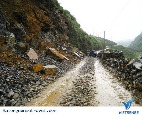 Kinh Nghiệm Đi Phượt An Toàn Trong Mùa Bão - Ảnh 4 Kinh Nghiệm Đi Phượt An Toàn Trong Mùa Bão - Ảnh 4