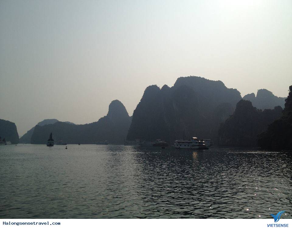 Những Bức  Ảnh Tuyệt Đẹp Của Vịnh Hạ Long - Ảnh 16 Những Bức  Ảnh Tuyệt Đẹp Của Vịnh Hạ Long - Ảnh 16