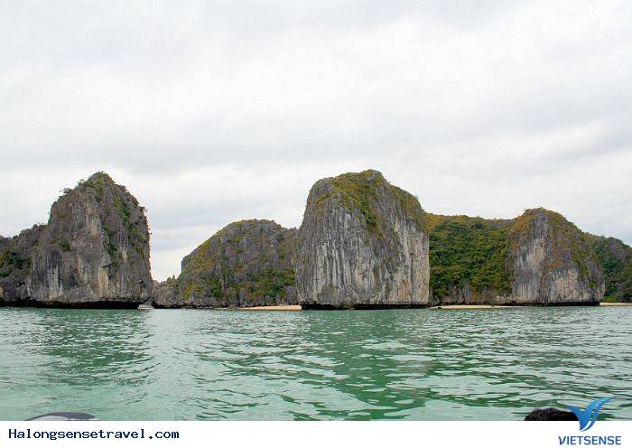 Bãi Tắm Ba Trái Đào