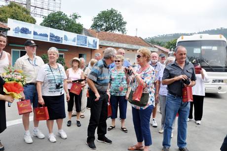 Trung tâm mua sắm Mỹ Ngọc - khẳng định thương hiệu, phục vụ khách thăm quan - Ảnh 1