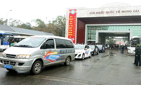 Thông Tuyến Xe Tự Lái Qua Cửa Khẩu Quốc Tế Móng Cái Đông Hưng (Trung Quốc) - Ảnh 2 Thông Tuyến Xe Tự Lái Qua Cửa Khẩu Quốc Tế Móng Cái Đông Hưng (Trung Quốc) - Ảnh 2