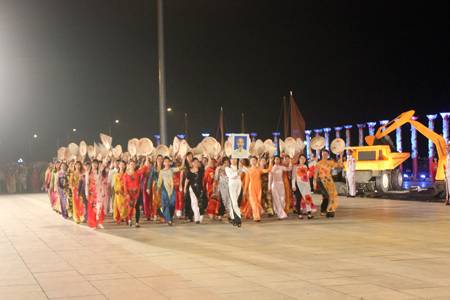 Tổng Duyệt Chương Trình Mít Tinh Kỷ Niệm 50 Năm Thành Lập Tỉnh Quảng Ninh - Ảnh 11