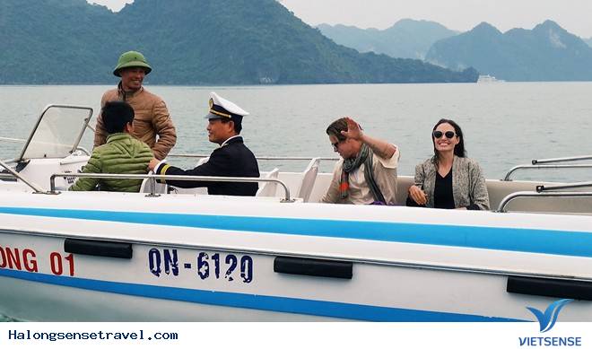 Vợ Chồng Angelina Jolie Và Brad Pitt Đến Thăm Vịnh Hạ Long - Ảnh 2